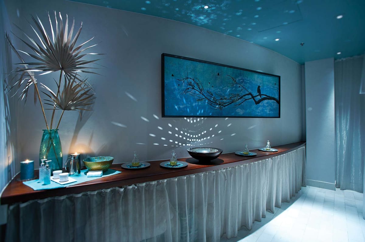 Poseidon-Spa-counter