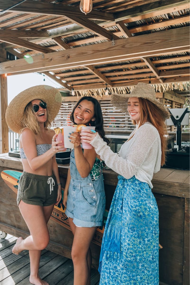SurfSand_GirlsBar