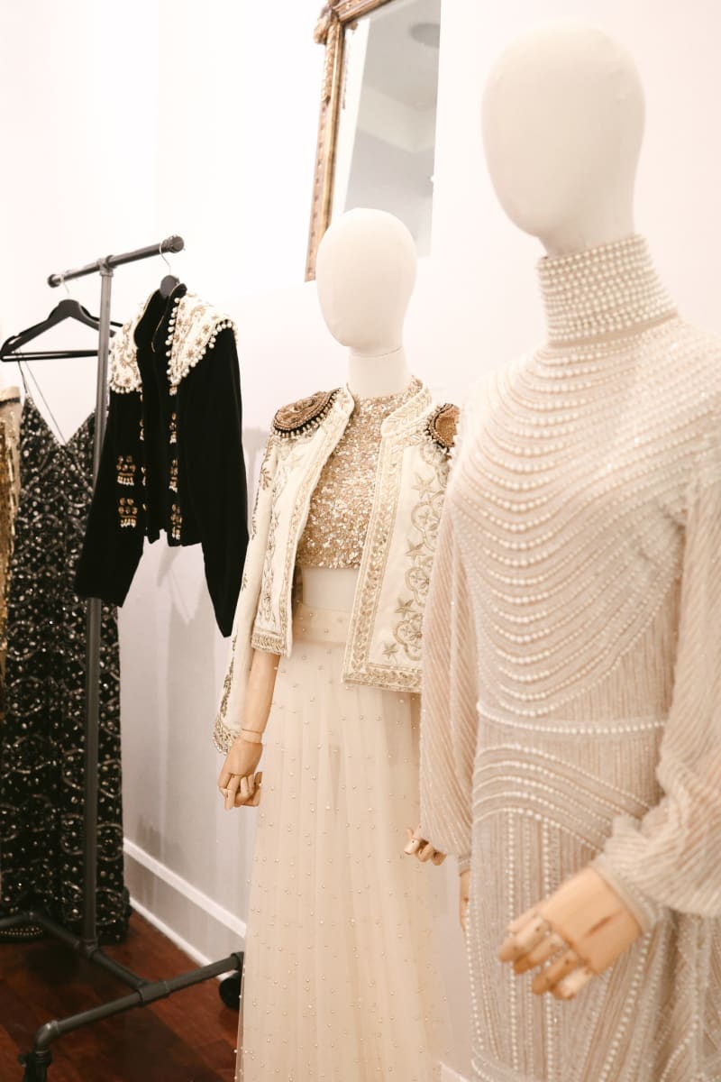 Seta Apparel | Shoppable Concept Gallery Store