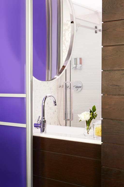 Suite Bathroom
