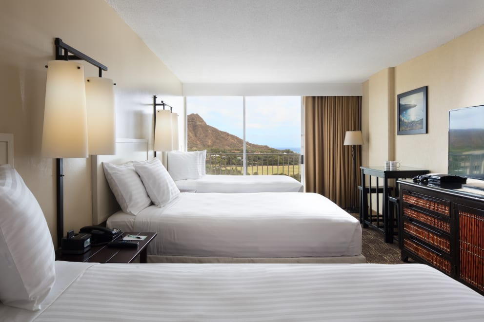 Diamond Head View Triple Double Bed Room Diamond Head View Triple Double Bed Room