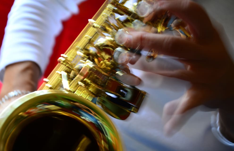 sax player