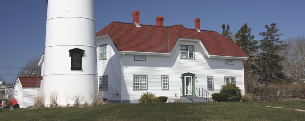 lighthouse@2x