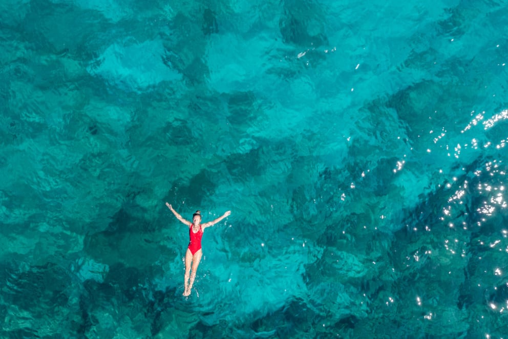 5 Simple Ways to Reduce the Amount of Water You Use on Vacation in Hawaiʻi