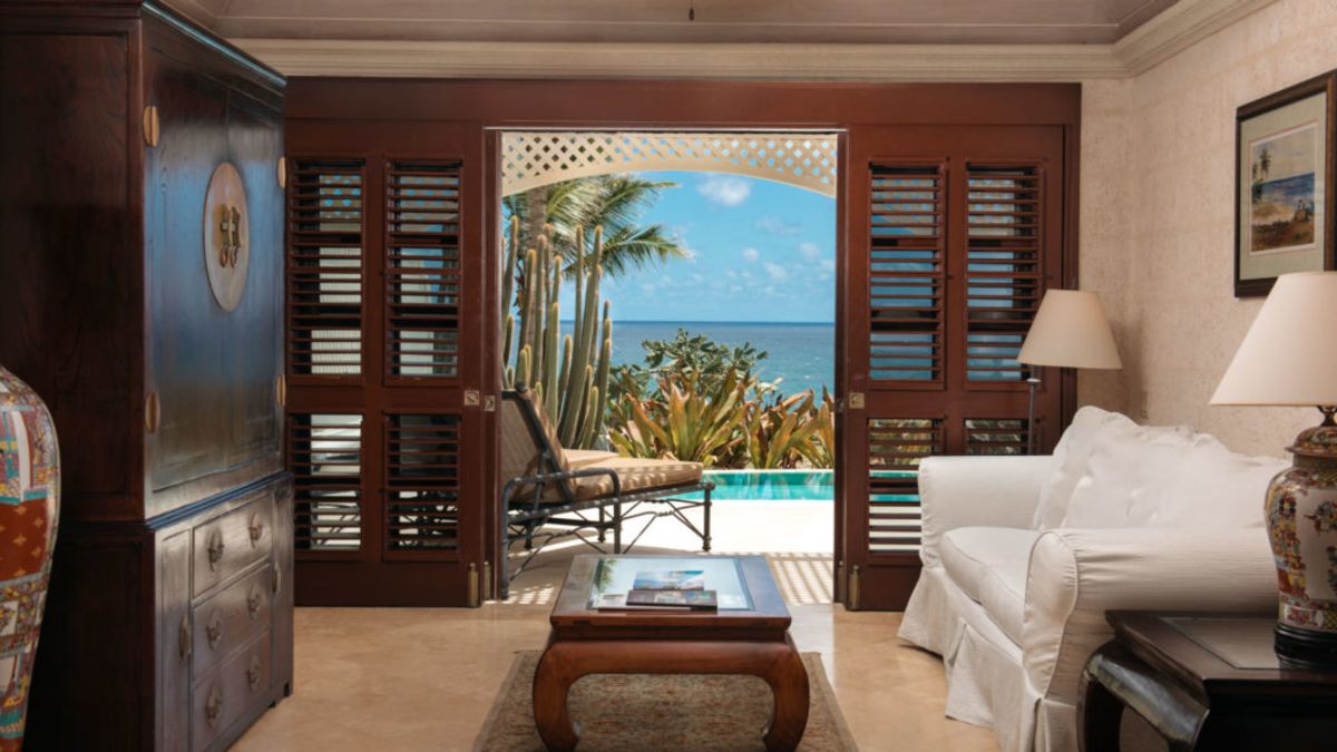 Typical Ocean View Suite with Infinity 28 ft. Pool - Living Room