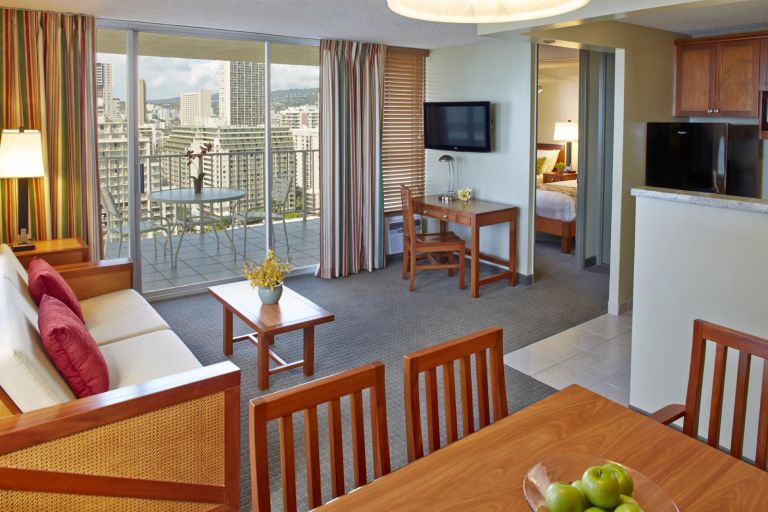 Pacific-Monarch-1-Bedroom-Kitchenette-Ocean-View-B