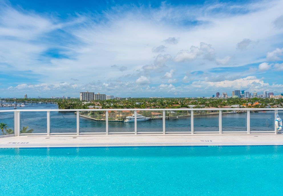 gale-fort-lauderdale-events-rooftop-pool
