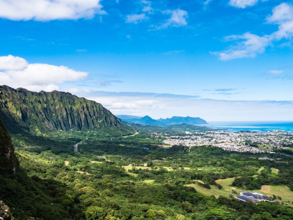 Enjoy Epic Views of Oahu's Windward Coast from NuʻUanu Pali Lookout