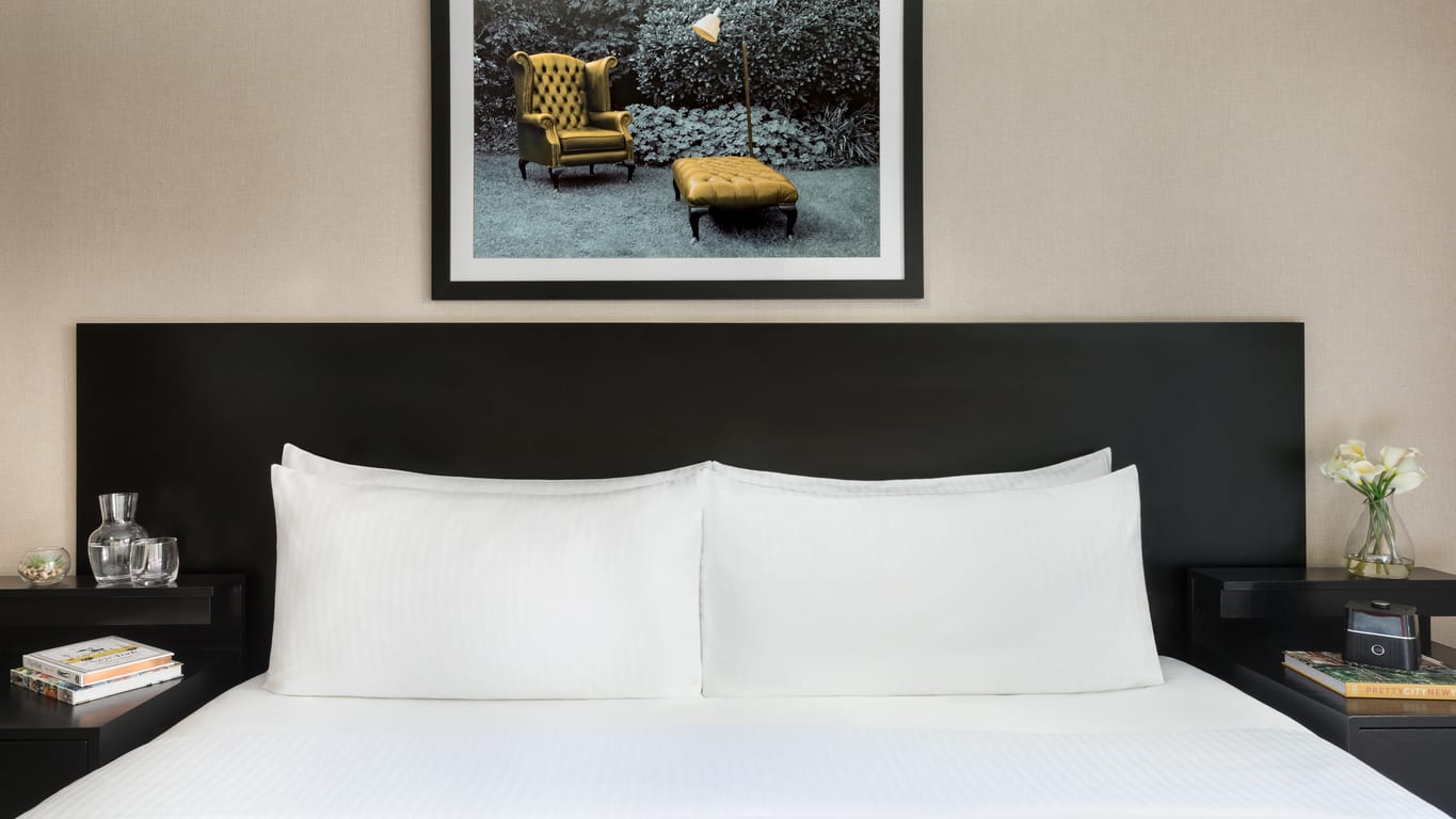 Deluxe King Room