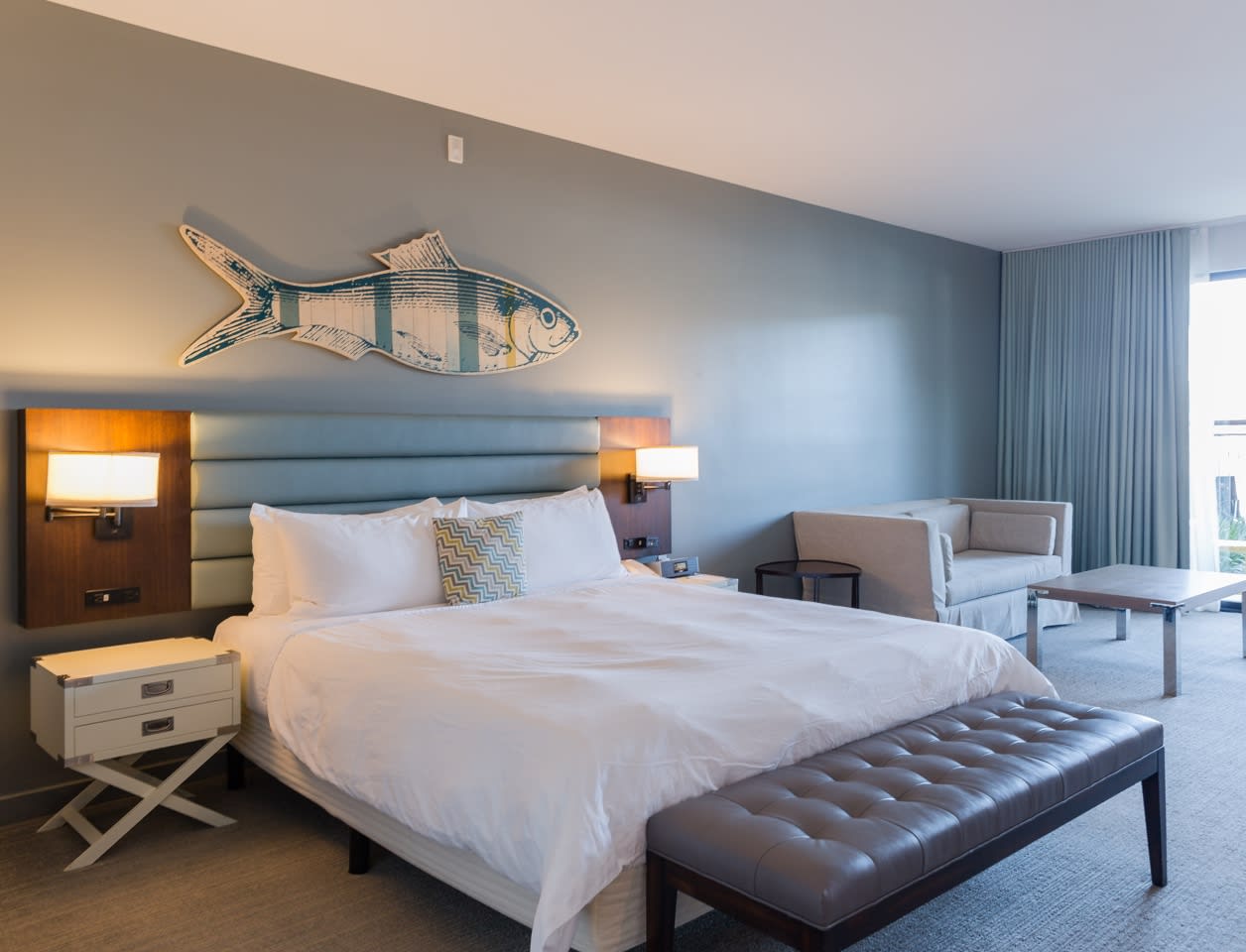 lakehouse guestroom