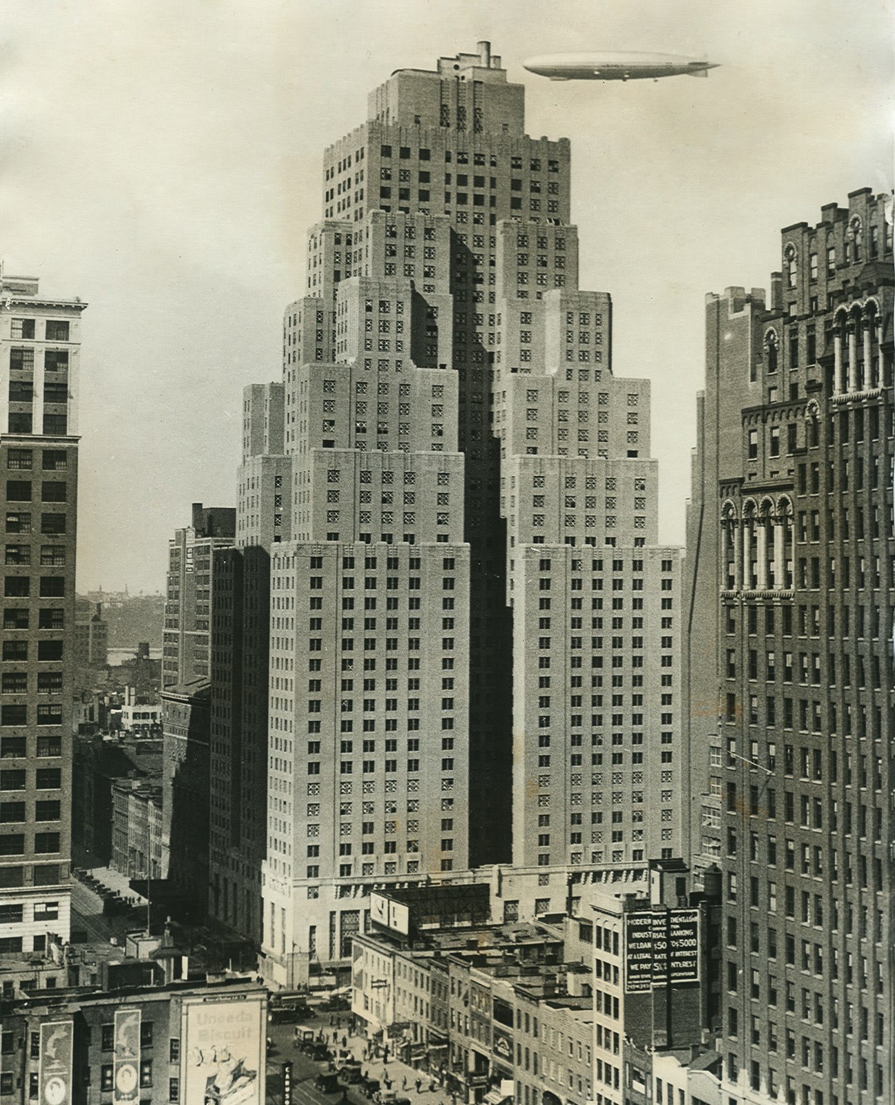 vintage new yorker hotel exterior