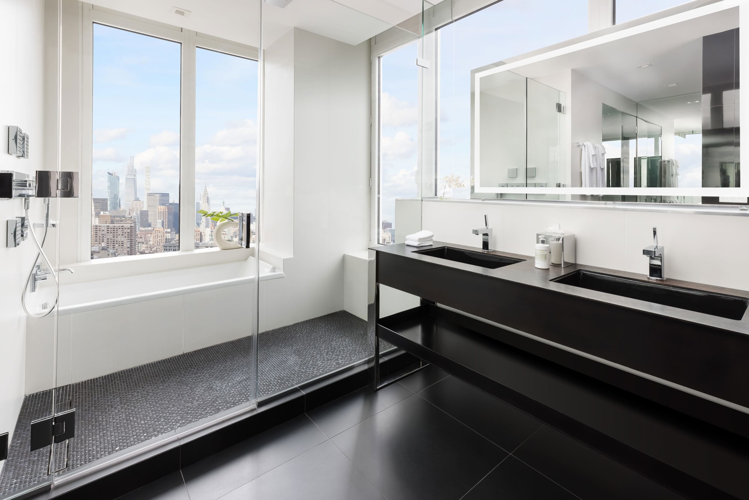 Nomo-Soho-Penthouse-8-Bath