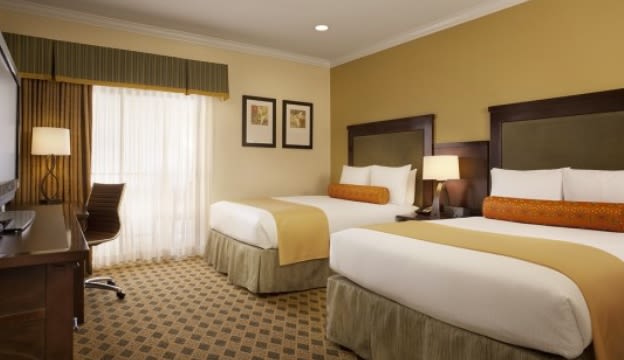 Double Queen room photo