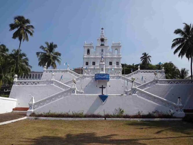 Winter Goa Luxury Vivanta By Taj Fort Aguada Goa Tour Package
