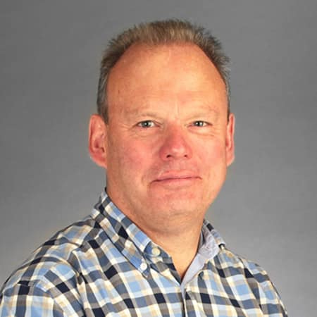 Link to Gareth Thompson's profile.