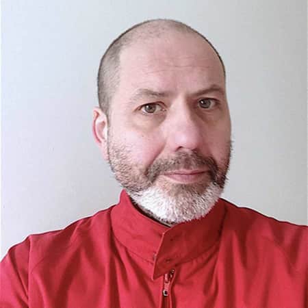 Headshot of Stuart Turnbull
