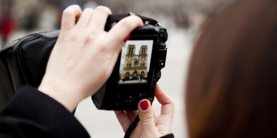 Student on Paris fashion and culture trip, Study Abroad at LCF