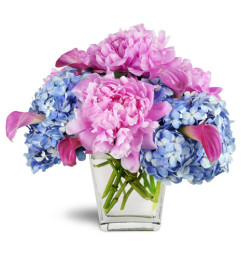 Love’s Blessing Peony Vase™