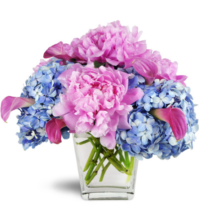 Love’s Blessing Peony Vase™