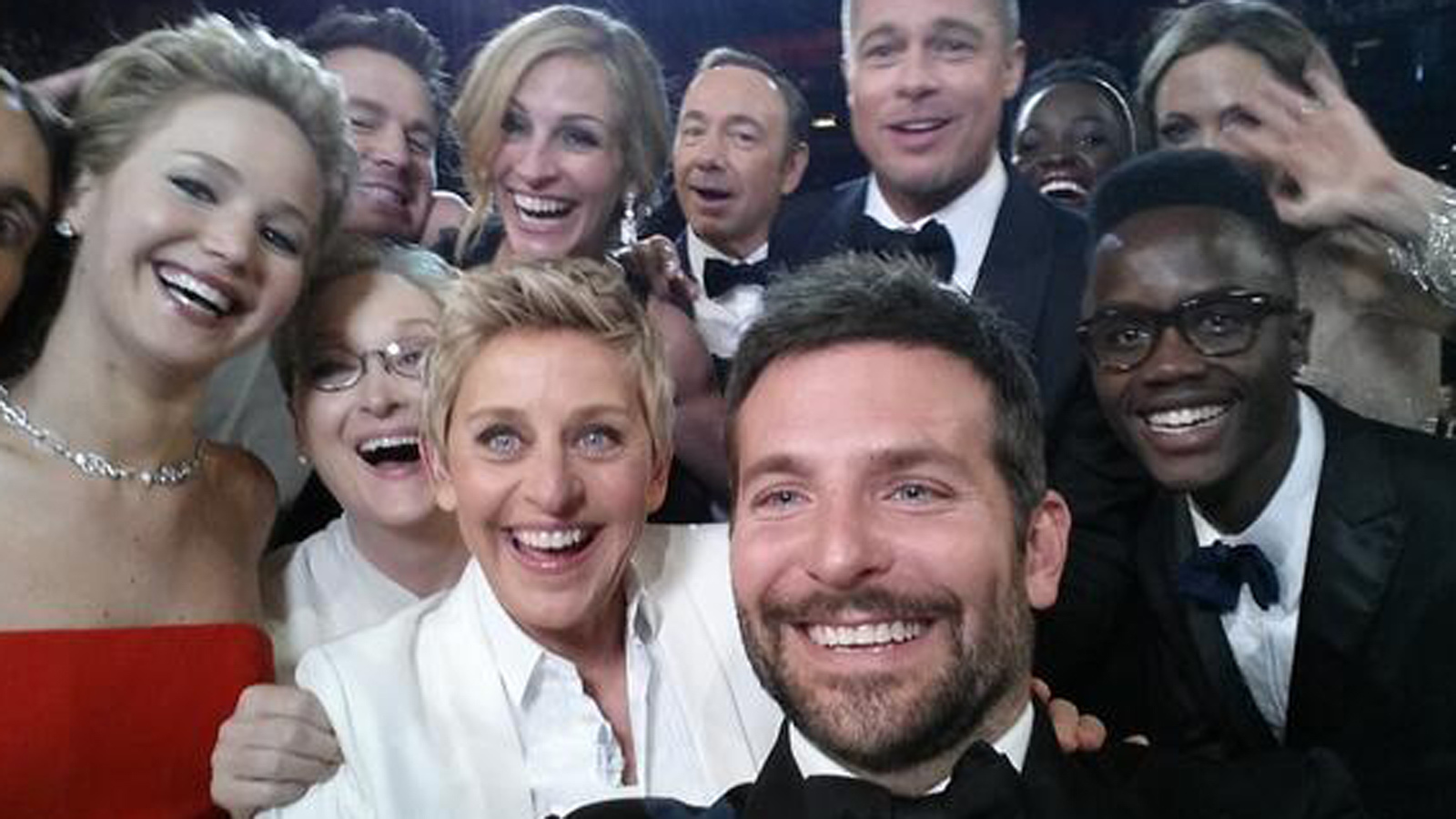 Celebrity-Selfie