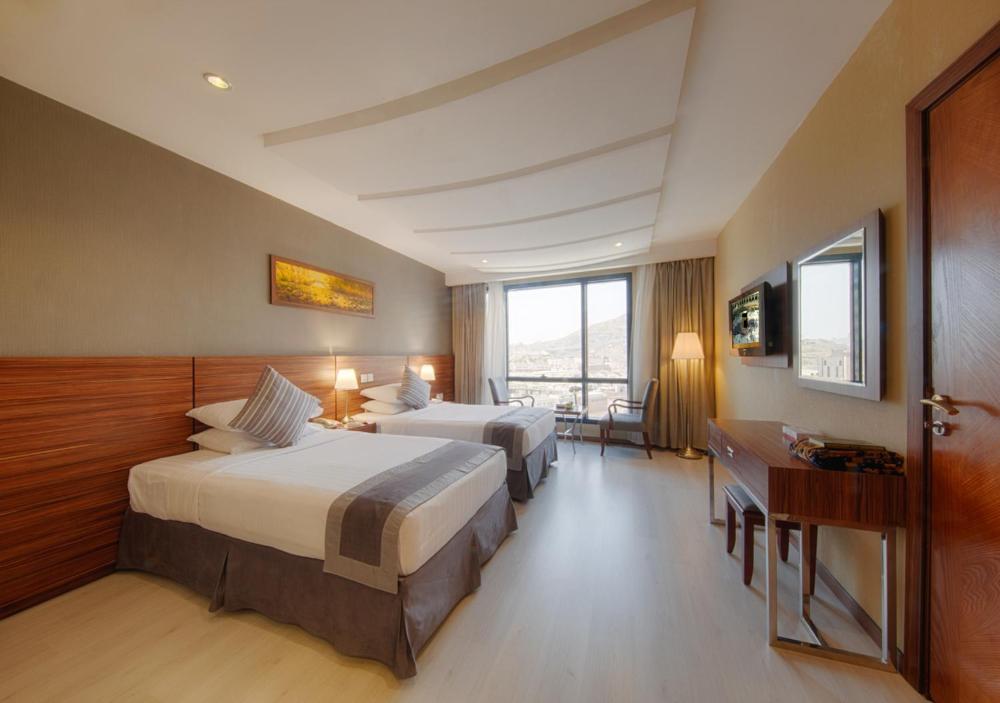 Al Safwah Royale Orchid Hotel