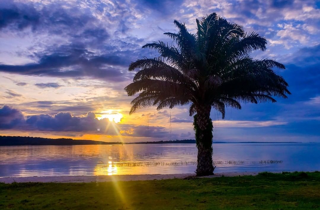 Lake sunset. Ssese Islands by Travis Franke 