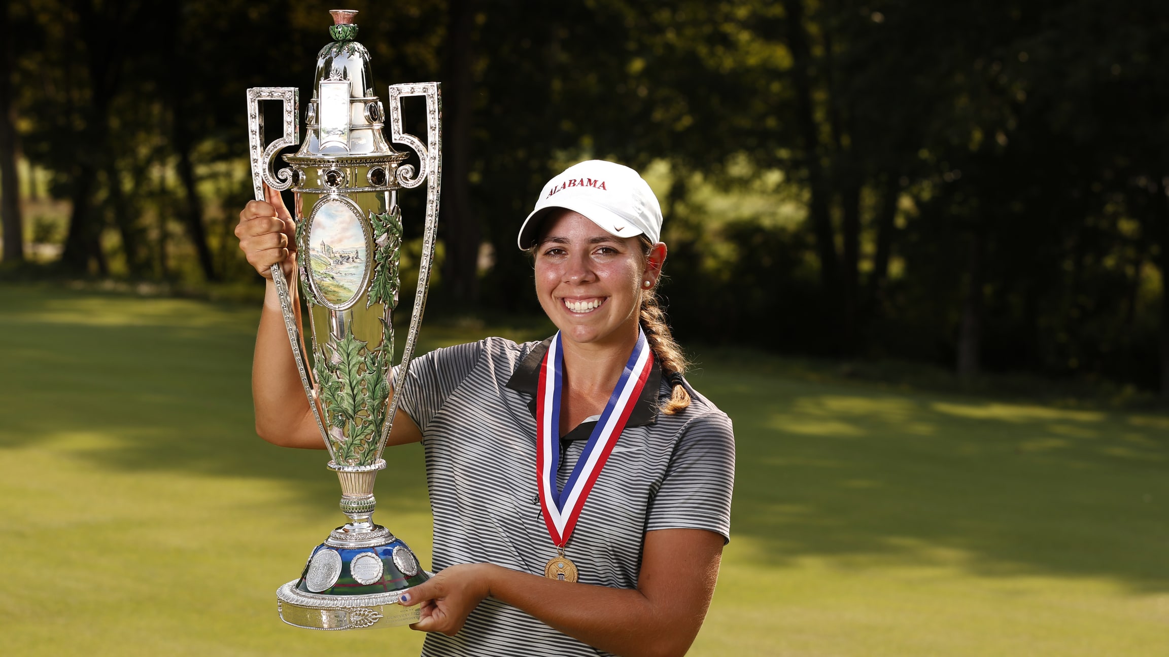 Womens amateur golf tournament