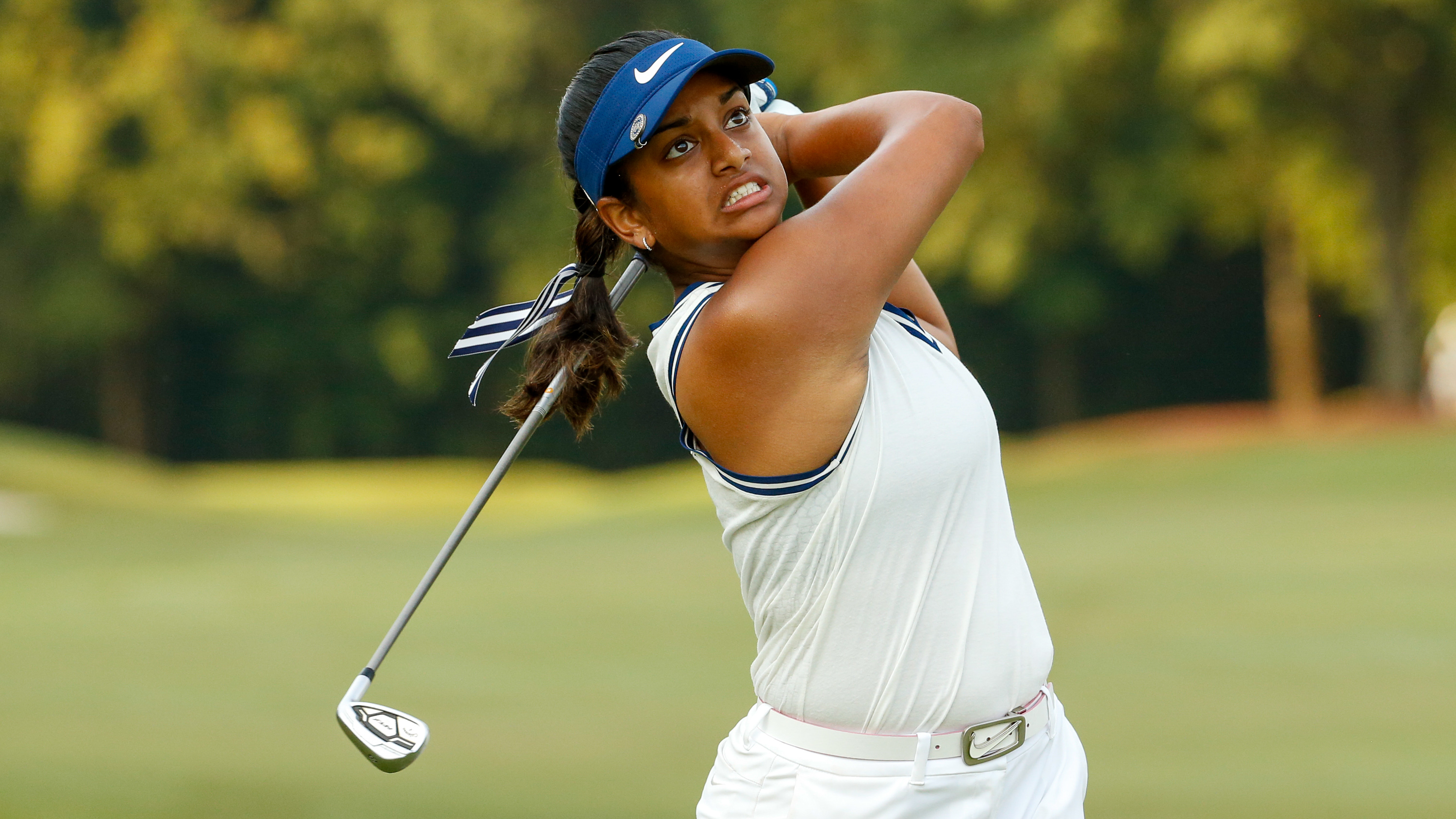 http://res.cloudinary.com/usga/image/upload/v1/usga/images/championships/2019/womens-amateur/galleries/thursday/06_19WAM_0808_R8Q2383.jpg