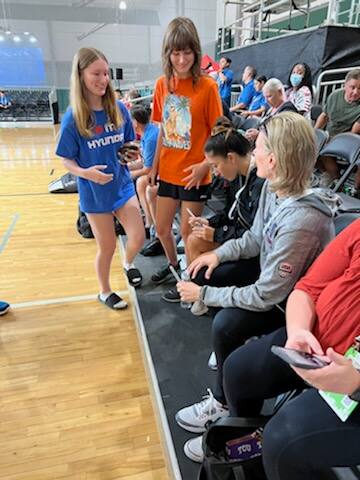 Rhonda Rajsich signing autographs