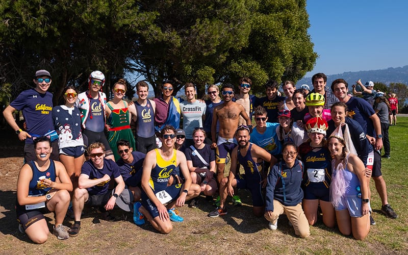 the university of california berkeley club triathlon team poses for a group photo