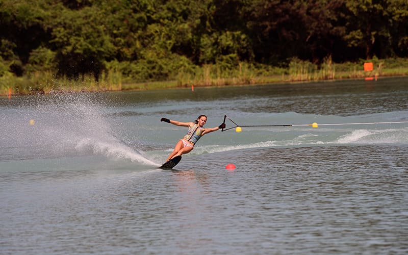 Samantha Hoops slalom skiing
