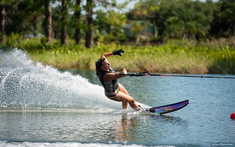 Elisha Nelson slalom skiing