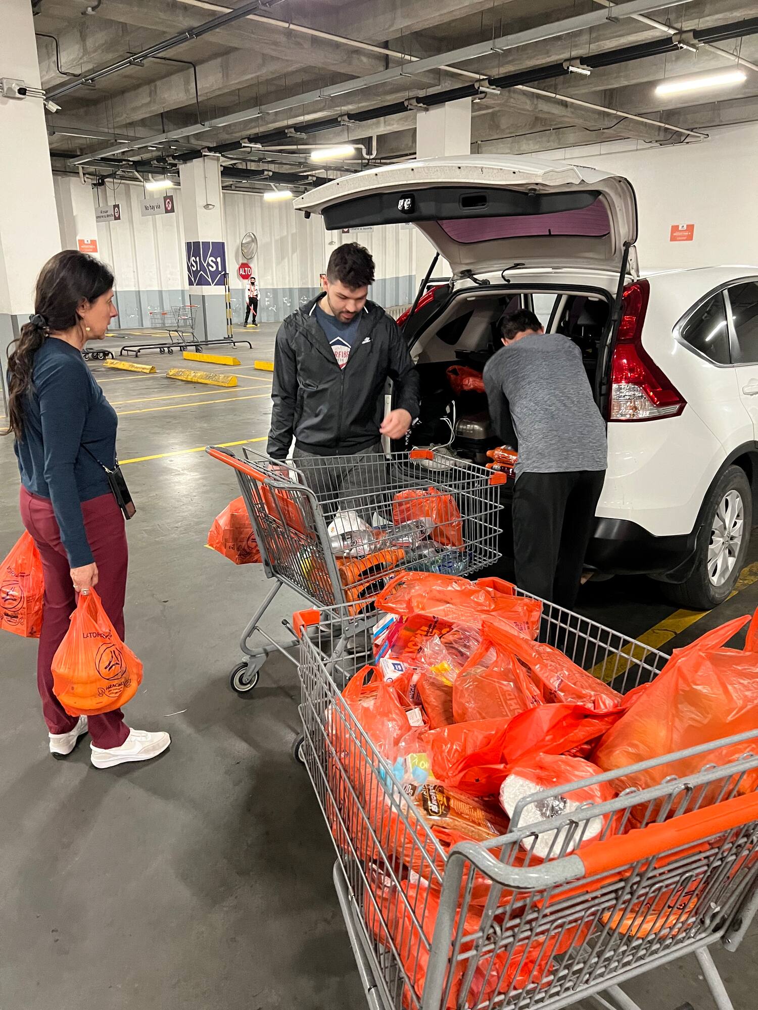 Food Shopping at the XXXIV Pan American Racquetball Championships