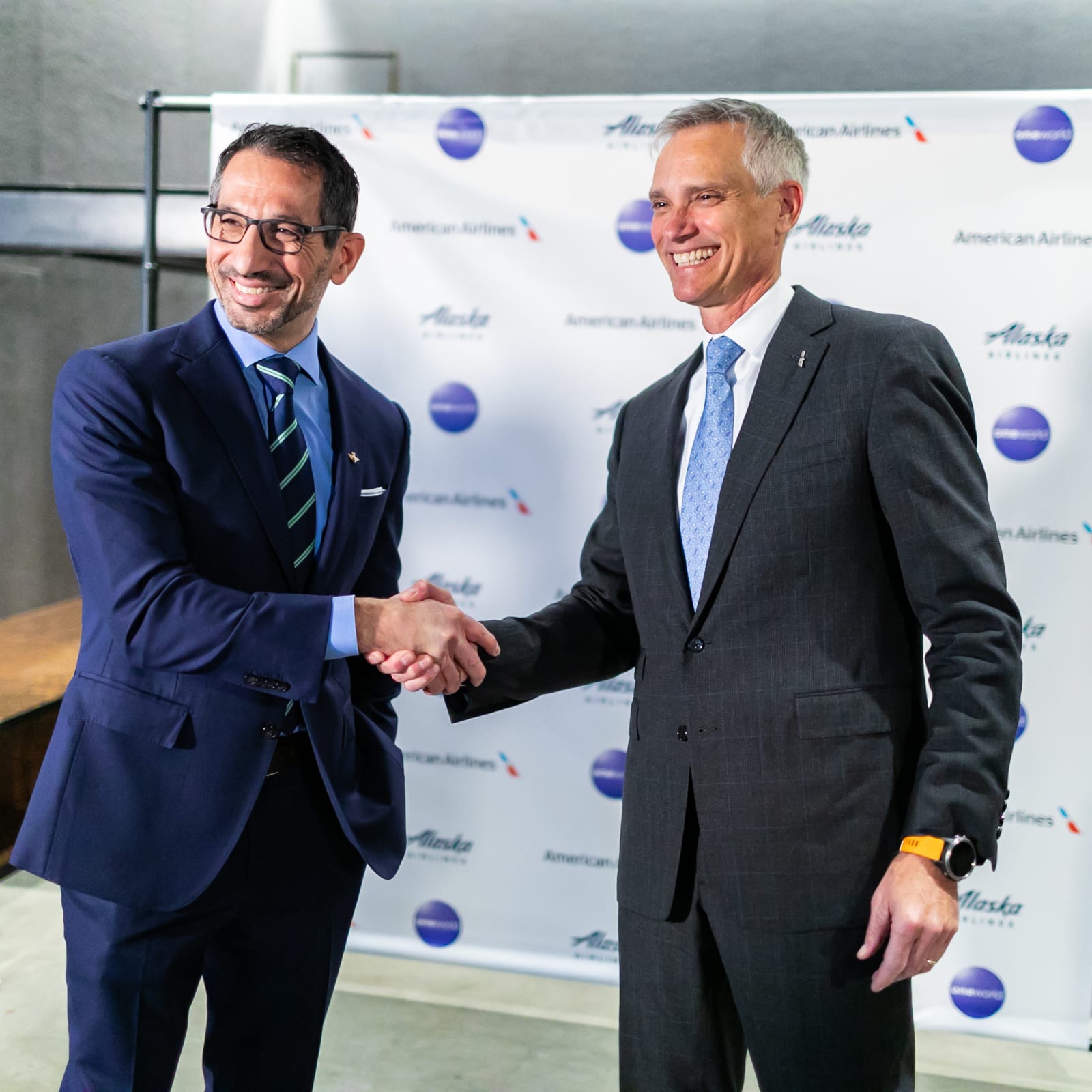 Alaska Airlines Is Now Part Of The Oneworld Alliance What You Need To Know Valuepenguin