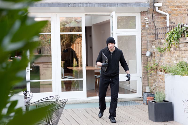 Does Renters Insurance Cover Theft? ValuePenguin