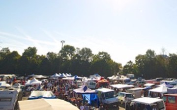 Trödelmarkt am Porzer Autokino