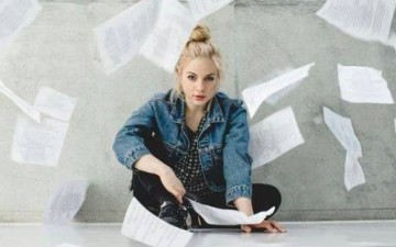Julia Engelmann im Tanzbrunnen