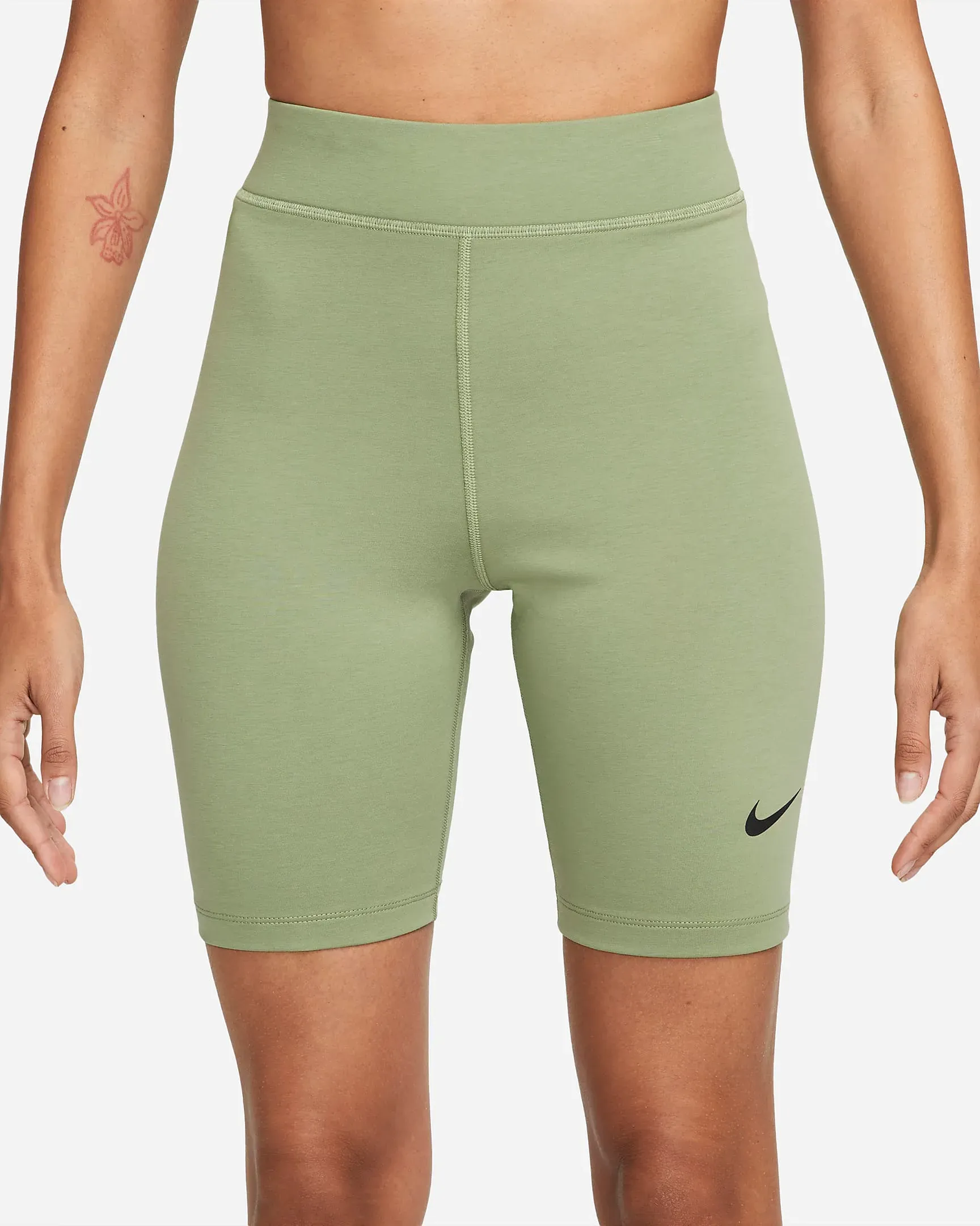 Foto Nike ropa deportiva clásica
Shorts ciclistas de cintura alta para mujer de 20,5 cm (aprox.)
