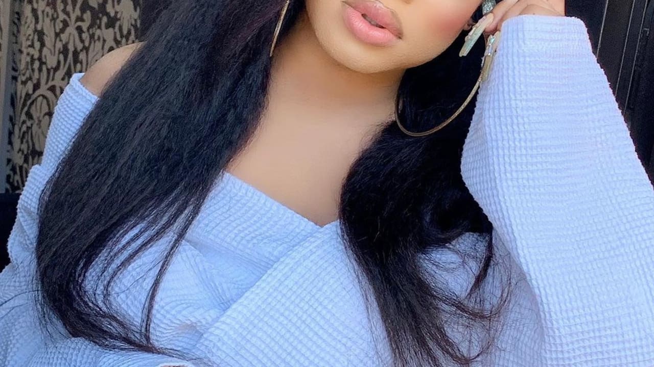 Cross-dresser Bobrisky says his name saved his car from hoodlums. Cross-dresser Bobrisky says his name saved his car from hoodlums.