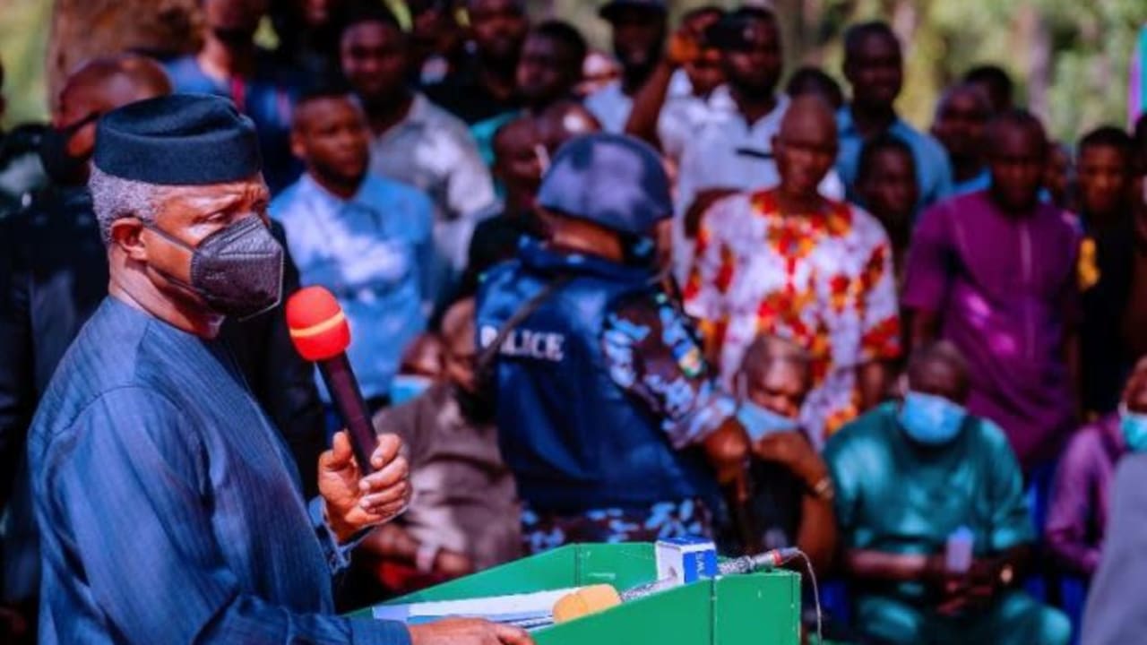 Photos: Osinbajo visits Ebonyi communities attacked by herdsmen Photos: Osinbajo visits Ebonyi communities attacked by herdsmen