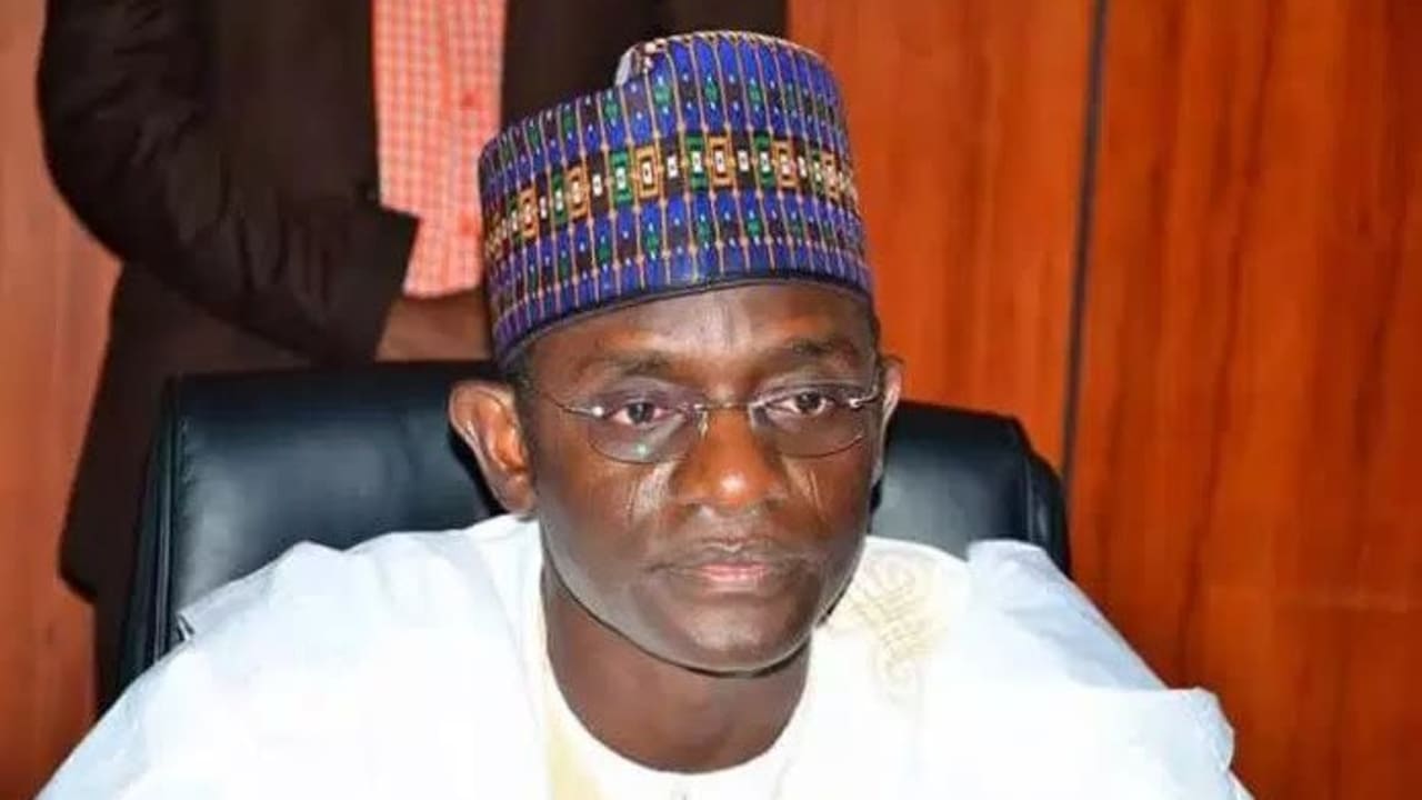 #ENDSARS protests: APC begs protesters, opposition politicians #ENDSARS protests: APC begs protesters, opposition politicians