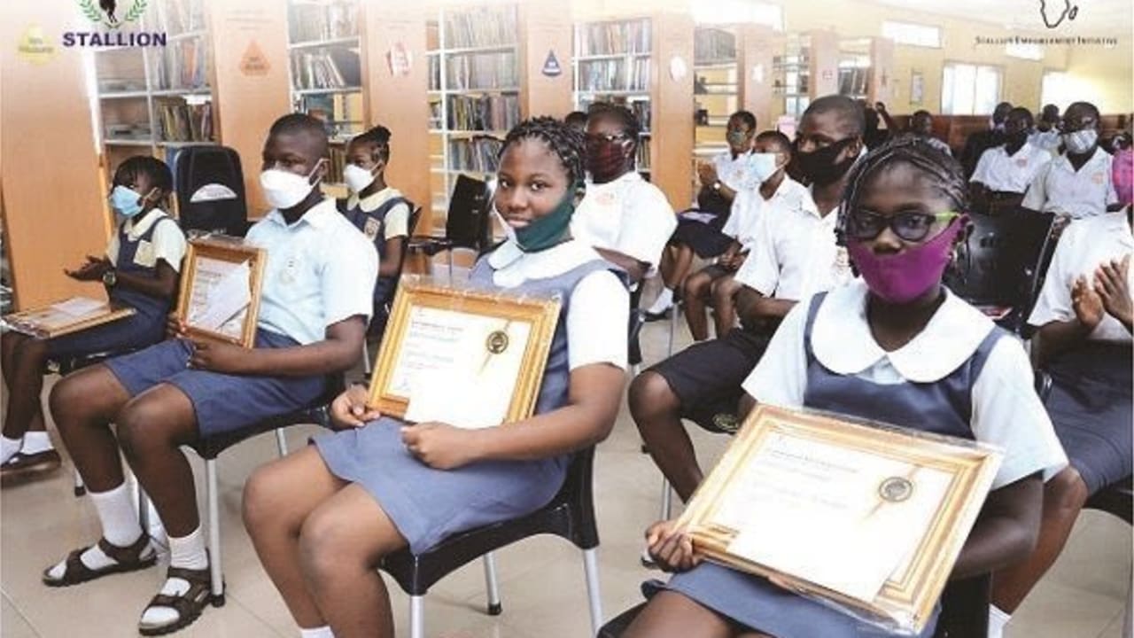 21 Pupils get Stallion Group scholarship 21 Pupils get Stallion Group scholarship