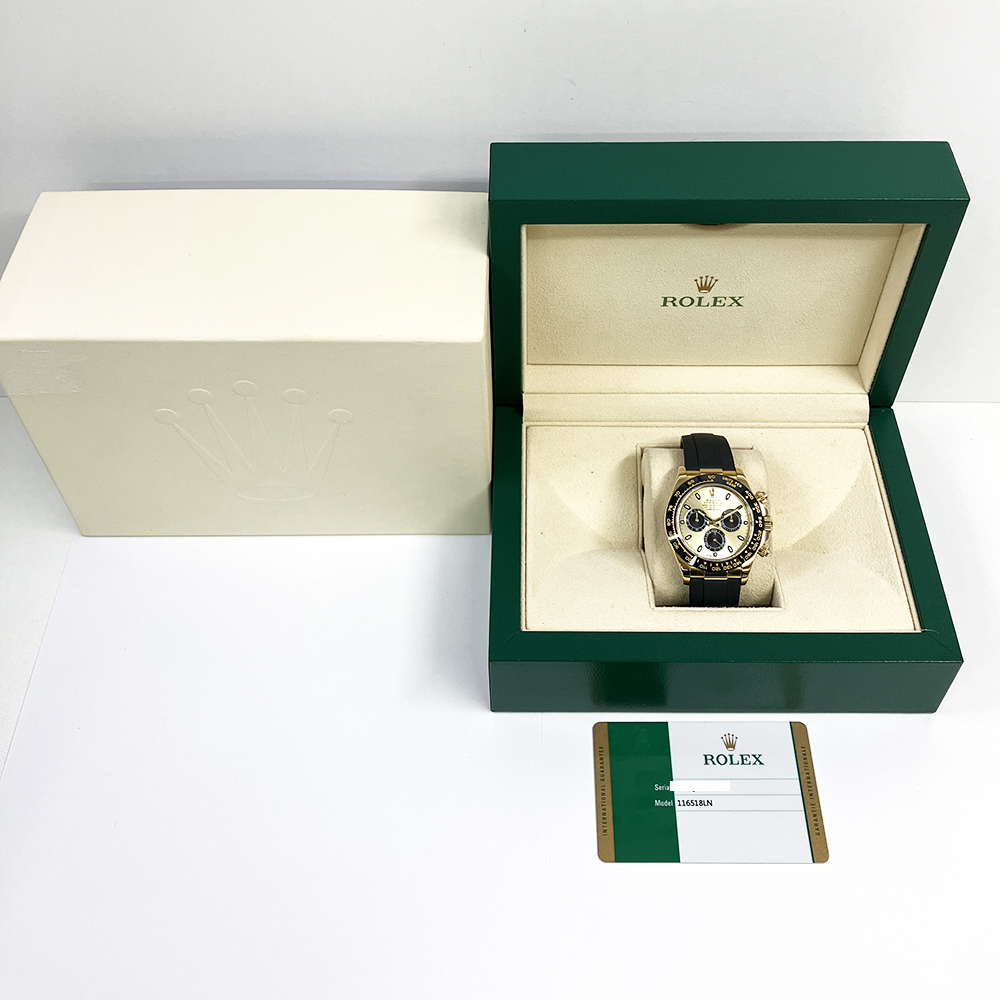 Daytona Yellow Gold Oysterflex Champagne Dial 40mm Product Image 7