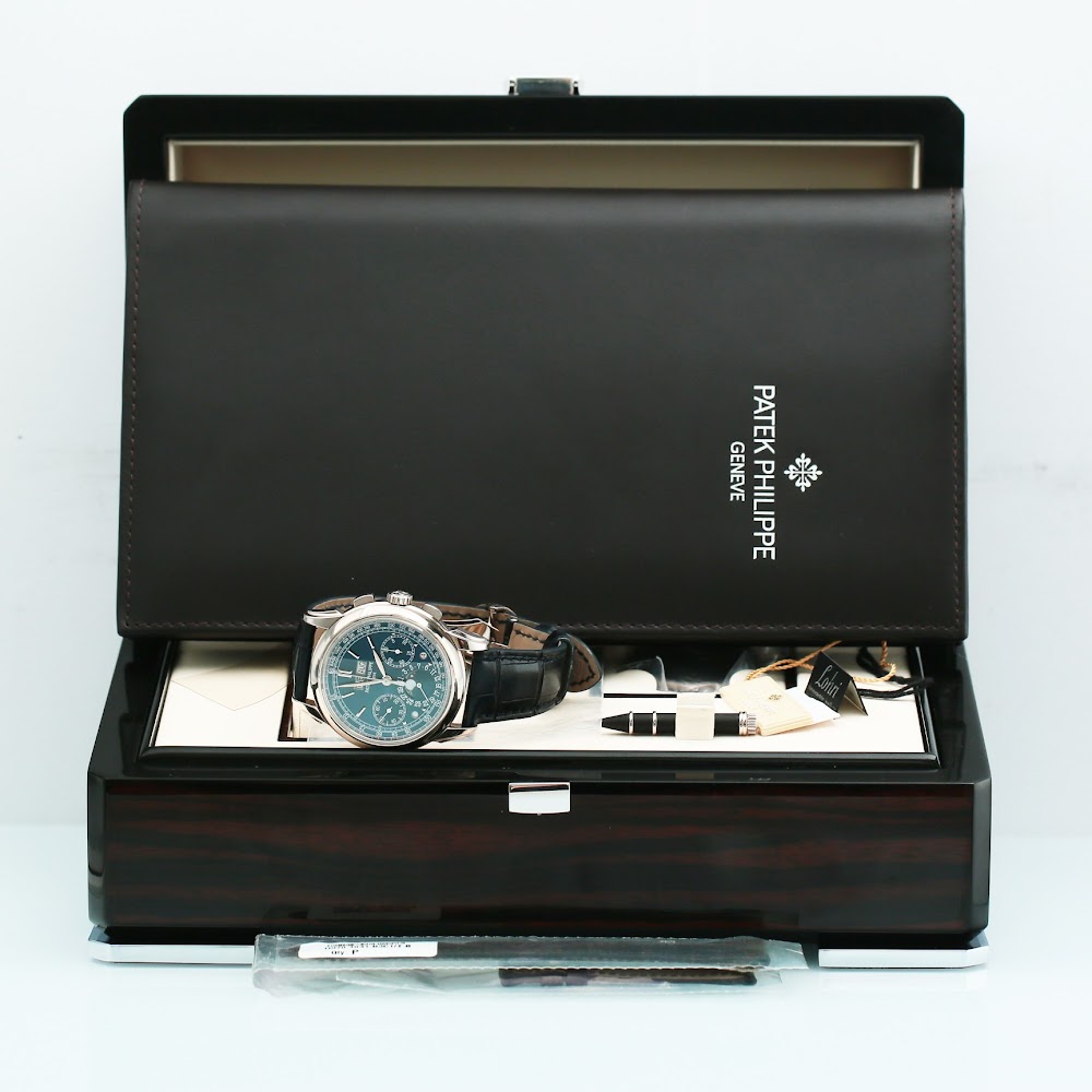 Perpetual Calendar Chronograph White Gold Blue Dial 41mm Product Image 7