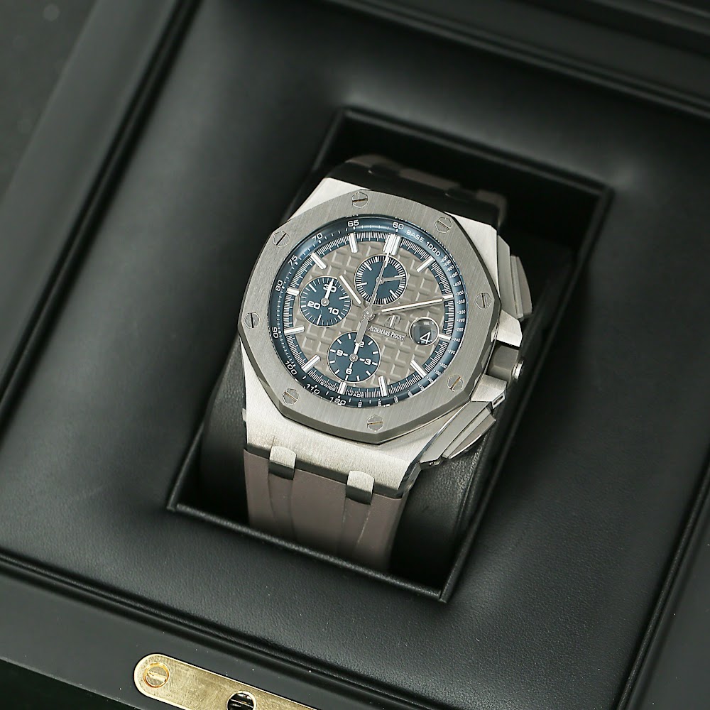 Royal Oak Offshore Titanium Grey Dial 44mm Product Image 7