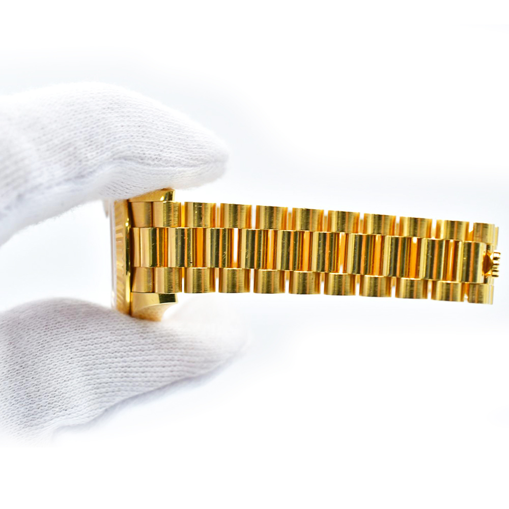 Lady-Datejust Yellow Gold Silver Dial 28mm Product Image 6