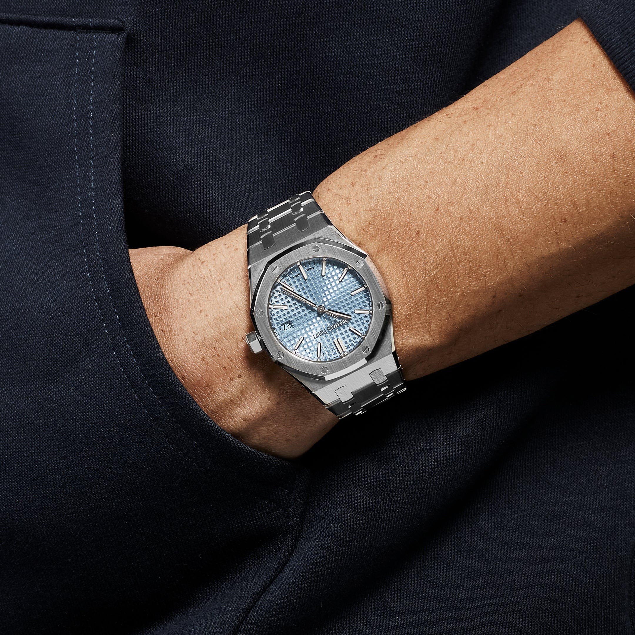 Royal Oak Selfwinding Steel Ice Blue Dial 37mm Product Image 11