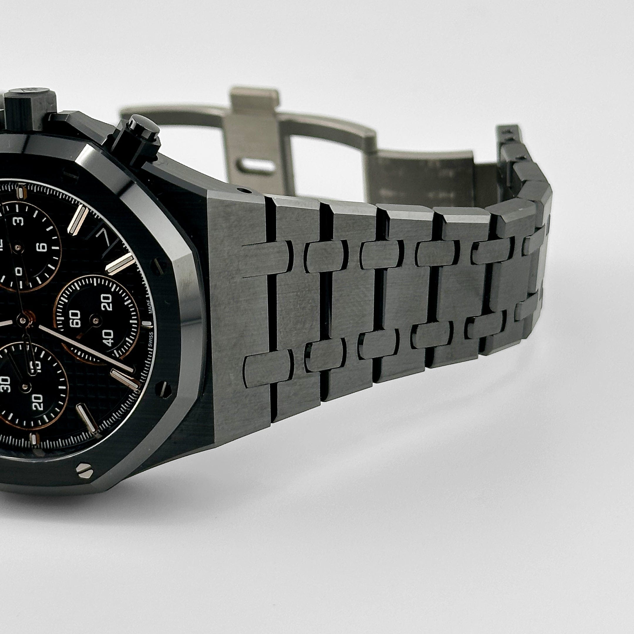 Royal Oak Chronograph Ceramic Black Dial 41mm Product Image 6