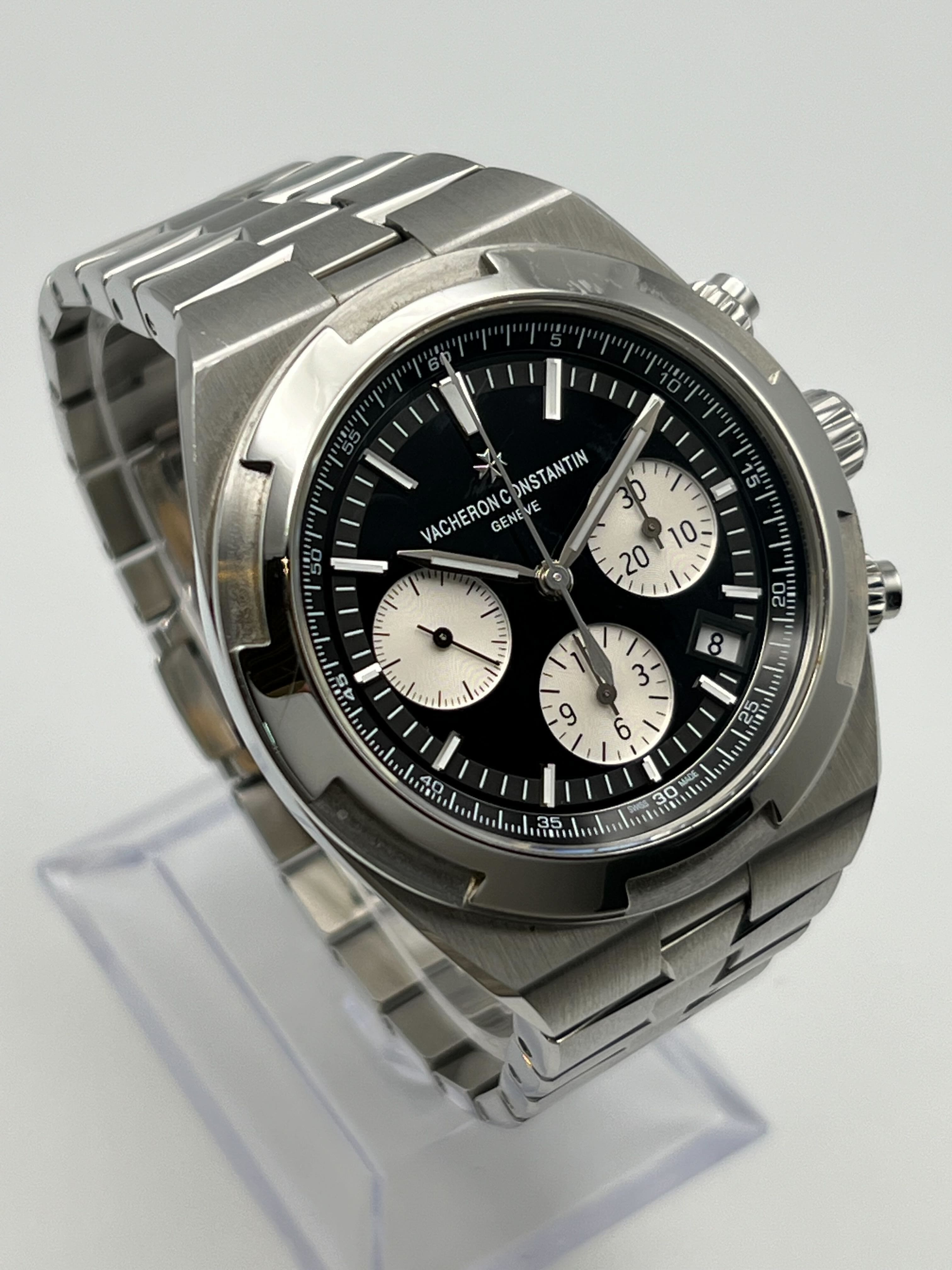 Overseas Chronograph Steel Black dial 42mm Product Image 3