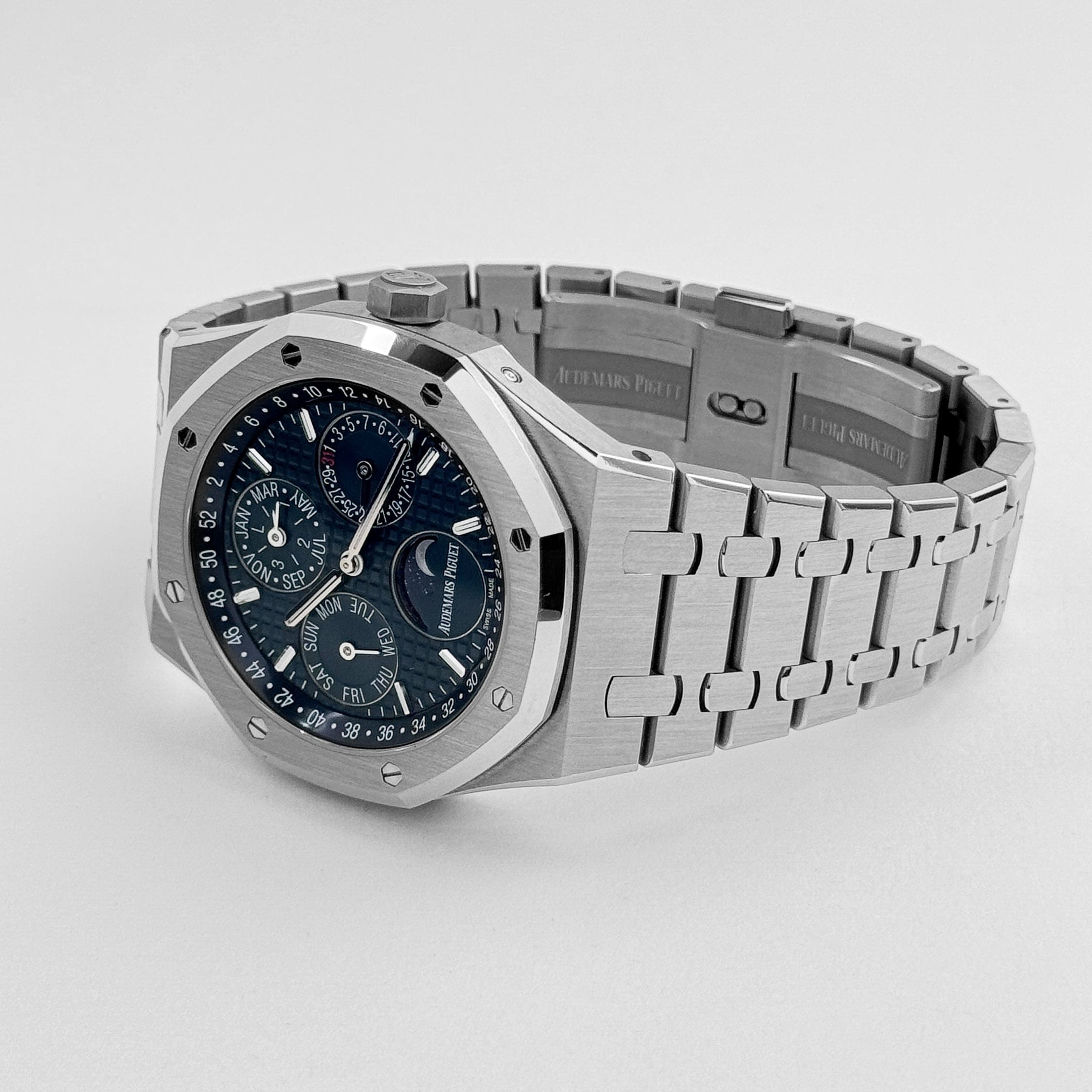 Royal Oak Perpetual Calendar Steel Blue Dial 41mm Product Image 2